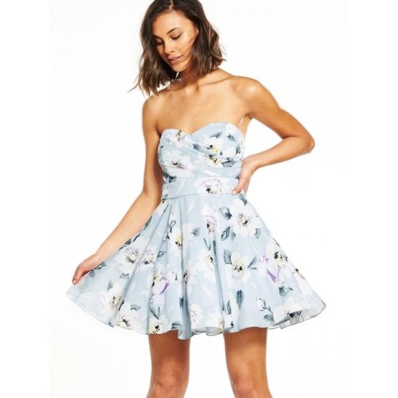 TFNC Dresses & Skirts - TFNC London Minnie Party Dress - Small